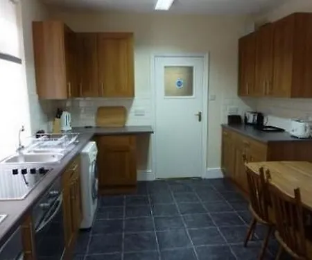 Glenville House